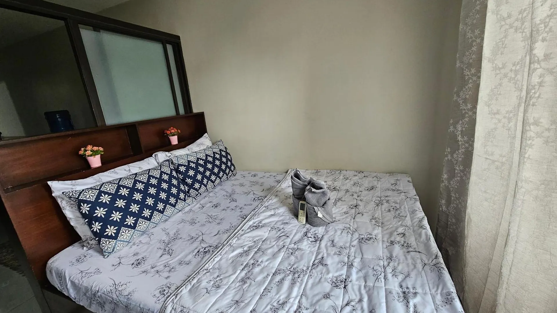 One Oasis Condominium Ecoland 1Bedroom Near Entrance ダバオ　シティ フィリピン